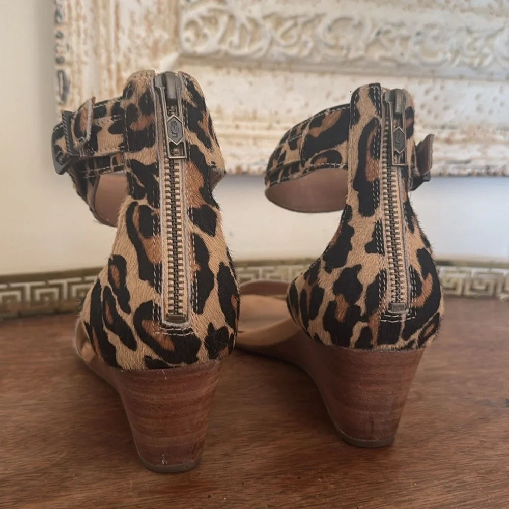 UGG Calf Hair Char Leopard Ankle Strap Sandals - Picture 5 of 8